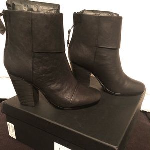 Brand 🌲🎁 new Rag & Bone leather heeled booties